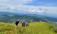 Thính giả muốn tìm hiểu về tour đêm Hòa Lò; làng gốm Bát Tràng; thảo nguyên Pal Sol ở Đắc Lắc