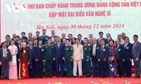 Tổng Bí thư Tô Lâm gặp mặt 200 đại biểu đại diện văn nghệ sỹ toàn quốc