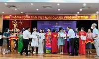 Yêu quê hương, mong muốn quảng bá văn hóa Việt 