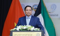 Thủ tướng Phạm Minh Chính phát biểu chính sách tại Học viện Ngoại giao Kuwait	