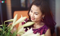 Ngỡ ngàng tháng Tư hoa loa kèn vào phố