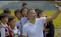 Danh thủ Ryan Giggs đi phượt ở Hà Giang.