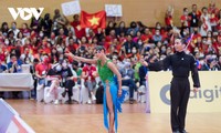 Phan Hiển cùng đồng đội mang về 5 HCV cho dancesport Việt Nam tại SEA Games 31