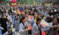 Vietnam facilita estudio y práctica religiosa de los monjes y fieles budistas