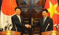 Vietnam y Japón promueven cooperación comercial e inversionista