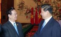 Premier Nguyen Tan Dung se reúne con el vicepresidente chino Xi Jinping