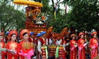 Culto a los reyes Hung en la vida comunitaria