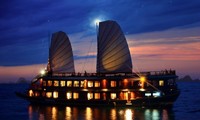 La belleza de la bahía de Ha Long, en yate