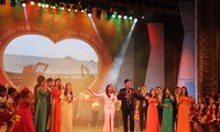 Gala musical “90 millones de corazones de Vietnam”