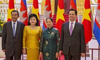 Primer ministro de Camboya visita Vietnam