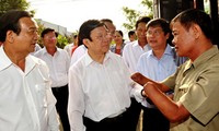 Presidente Truong Tan Sang visita diferentes localidades de Ciudad Ho Chi Minh