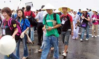 Miles de visitantes extranjeros en Vietnam en primeros días lunares 