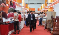 Sigue aumentando ritmo de intercambio comercial Vietnam – China en 2014