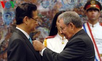 Vietnam y Cuba reiteran su apoyo mutuo y aumentan cooperación