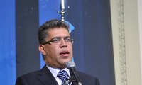 Urge canciller venezolano a conversaciones de paz 