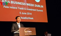 Vice canciller vietnamita concluye su visita en Irlanda