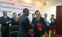 Vietnam y Mozambique firman protocolo de cooperación educativa