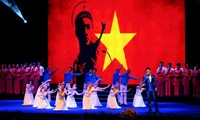 Intercambio cultural y artístico sobre mar e islas de Vietnam