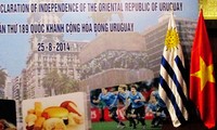 Se celebra en Vietnam aniversario 189 de Uruguay  