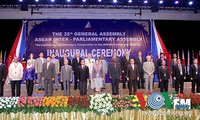 Afirma Asamblea Interparlamentaria de ASEAN su papel en futura Comunidad regional