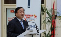 Promueven Vietnam y Holanda cooperación comercial