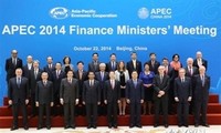 Vietnam aporta activamente a conferencia 21 de ministros de Finanzas de APEC