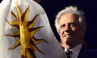 Ganan izquierdistas elecciones presidenciales en Uruguay