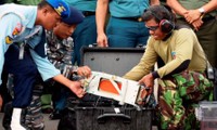 Localizan segunda caja negra del avión accidentado de AirAsia