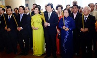 Presidente de Vietnam rinde homenaje a fundadores de la patria en vísperas del Tet 2015