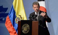 Exhorta el presidente colombiano a poner plazos al proceso de paz con las FARC