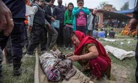 Permanece Nepal en situación crítica por el sismo histórico