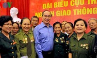 Apoya el Gobierno vietnamita a las personas con méritos revolucionarios