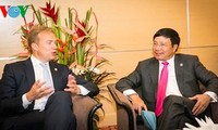 Sostiene vice primer ministro y canciller vietnamita reuniones al margen de AMM-48