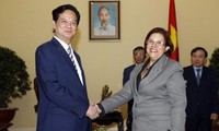 Premier vietnamita reafirma el interés de Hanoi de afianzar las relaciones de cooperación con Cuba 