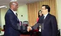  Partido Comunista de Sudáfrica aprecia lucha por liberación nacional y desarrollo de Vietnam