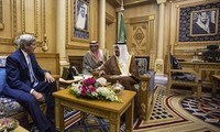 En Arabia Saudita secretario de Estado norteamericano para tratar sobre situación siria 