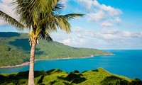 Panorama de Da Nang visto desde la península de Son Tra