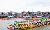 Inaugurado segundo Festival de Regata de barcos de remo de Soc Trang