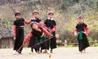 Fiesta del Año Nuevo de la etnia Mong en el distrito rural de Meo Vac, Ha Giang