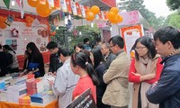 La calle de libros de primavera en Hanoi: rasgo cultural capitalino