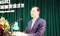 Dirigentes vietnamitas mantienen contactos con electorado en Nam Dinh y Binh Dinh 