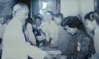 En Hanoi exposición sobre Presidente Ho Chi Minh en primeras elecciones generales