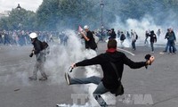 Protestas en París por reforma laboral dejan 26 heridos 