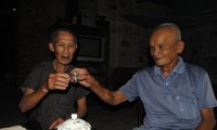 Celebración de la longevidad por los Nung, con piedad familiar