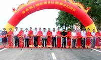 Inauguración de varios proyectos clave en la provincia de Nghe An