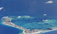 Filipinas acusa a China de construir en secreto islas artificiales 