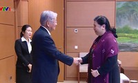 Vicepresidenta del Parlamento vietnamita recibe a una delegación de la OMS