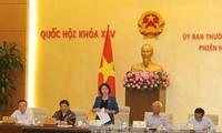 Comité Permanente de Parlamento vietnamita revisa informes de trabajo de instituciones 