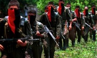 ELN anuncia un alto el fuego para facilitar el referendo en Colombia