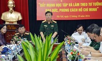 Vietnam promueve reforzamiento partidista en ejército